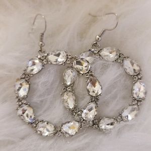 NWOT Crystal earrings